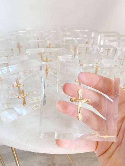 Anna Walding: Acrylic Cross Block