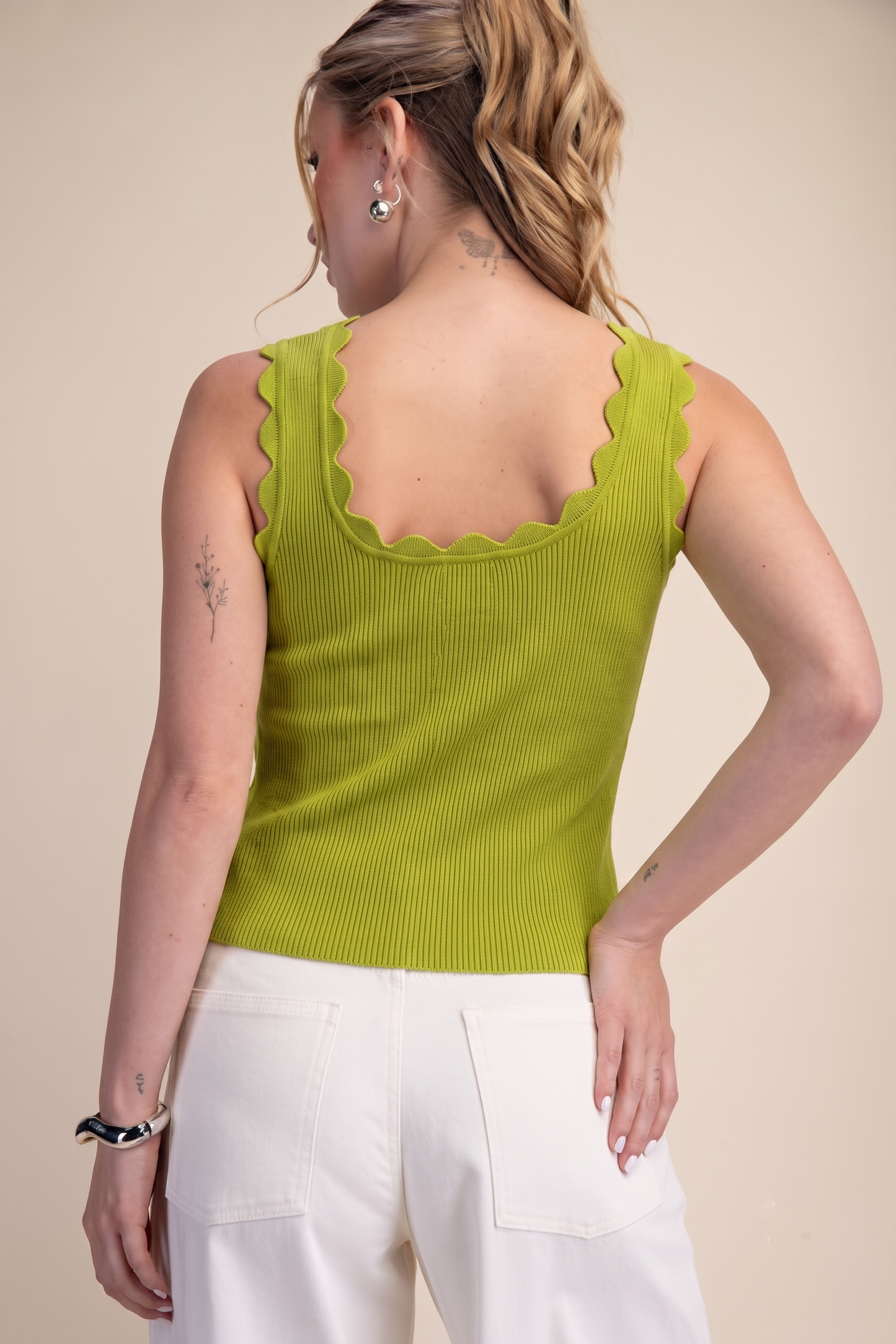 Scallop Wave Shape Scoop Neck Sleeveless Everyday Knit