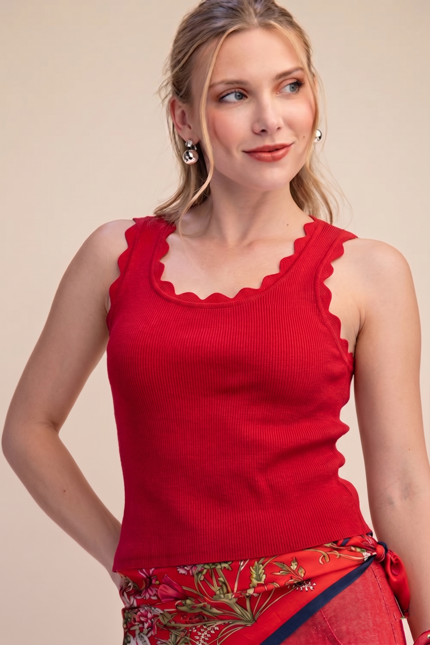 Scallop Wave Shape Scoop Neck Sleeveless Everyday Knit