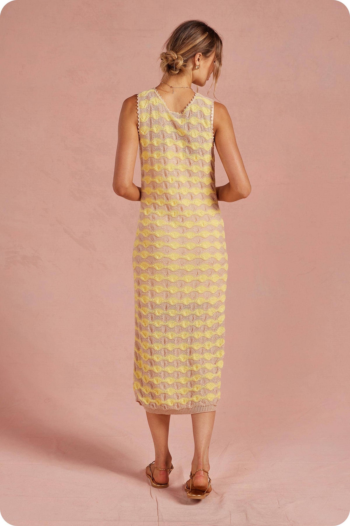 Scalloped Wavy Stripe Knit Sleeveless Midi Dress