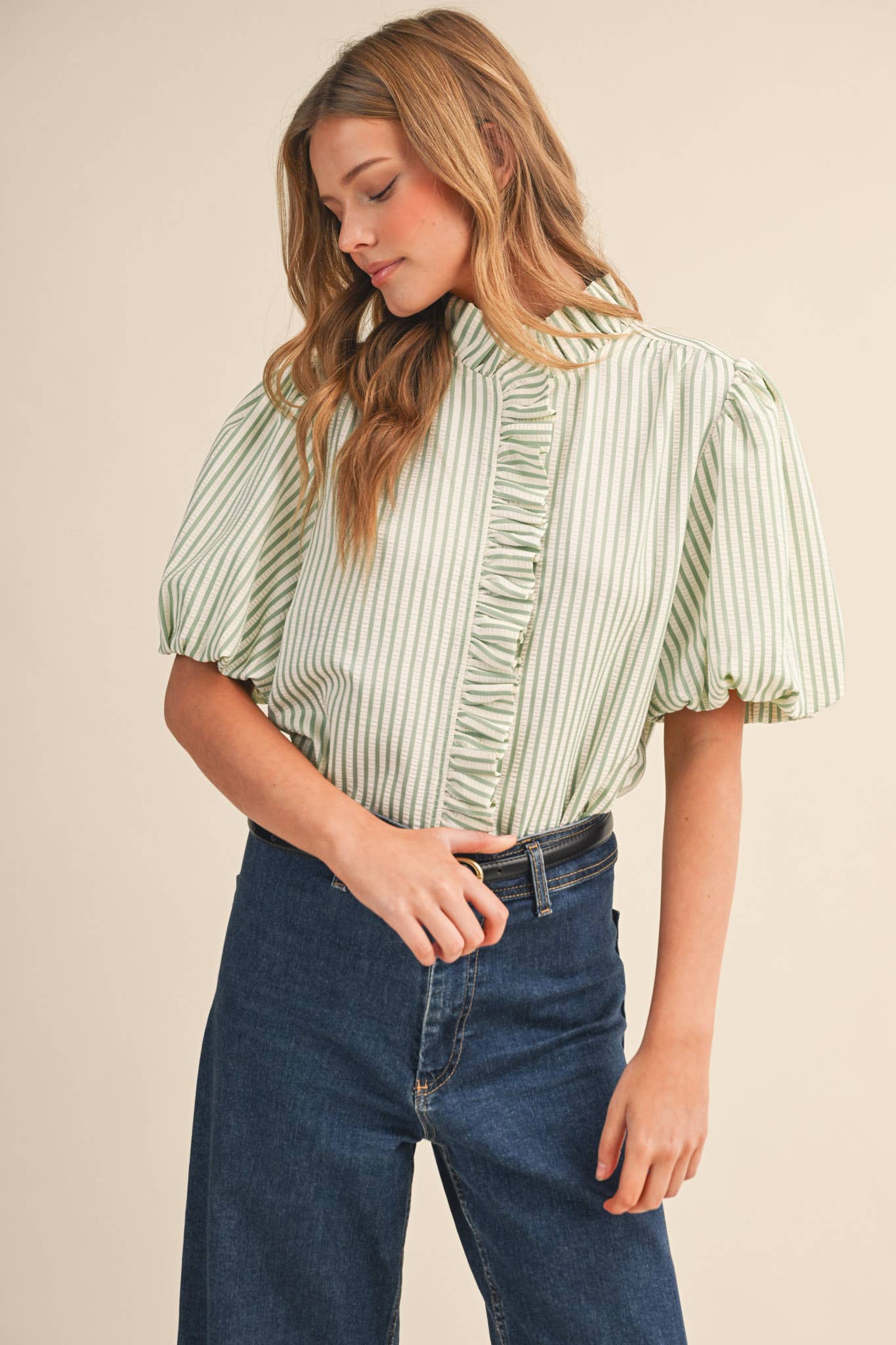 STRIPED RUFFLED BUTTON DOWN TOP MTP4692