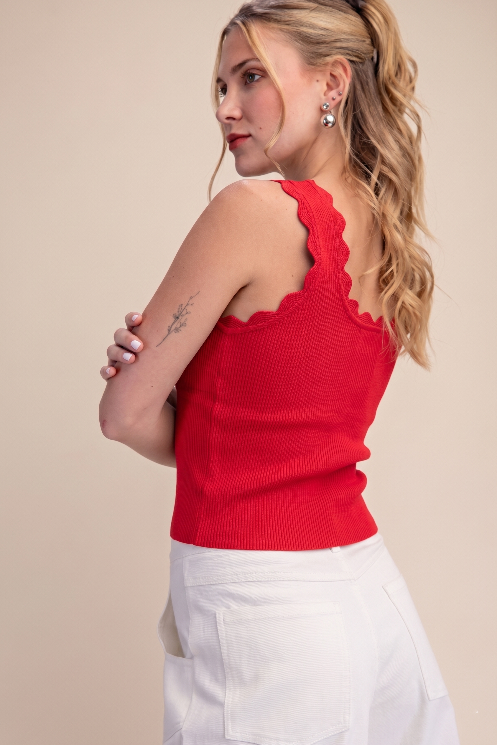 Scallop Wave Shape Scoop Neck Sleeveless Everyday Knit