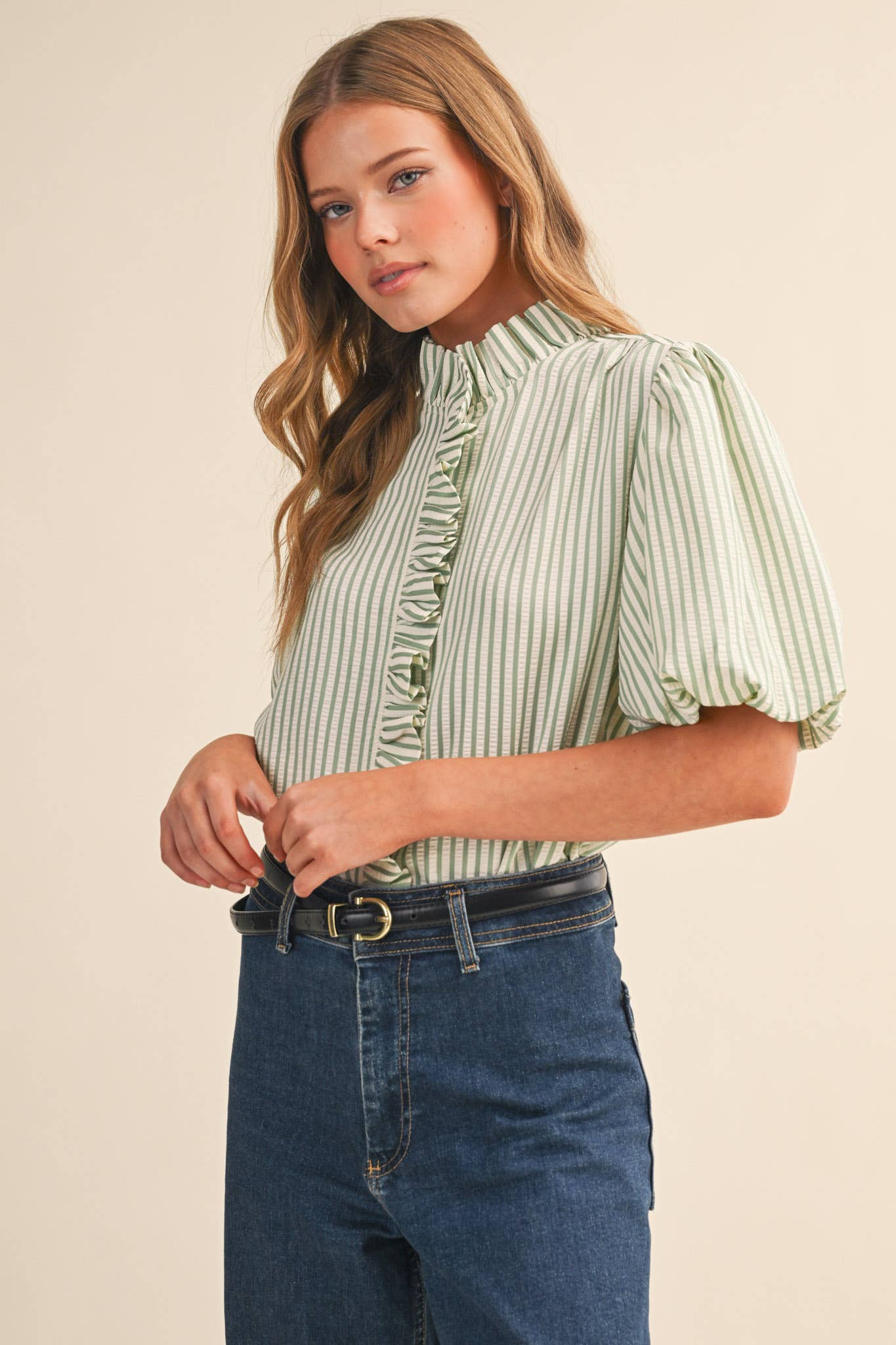 STRIPED RUFFLED BUTTON DOWN TOP MTP4692